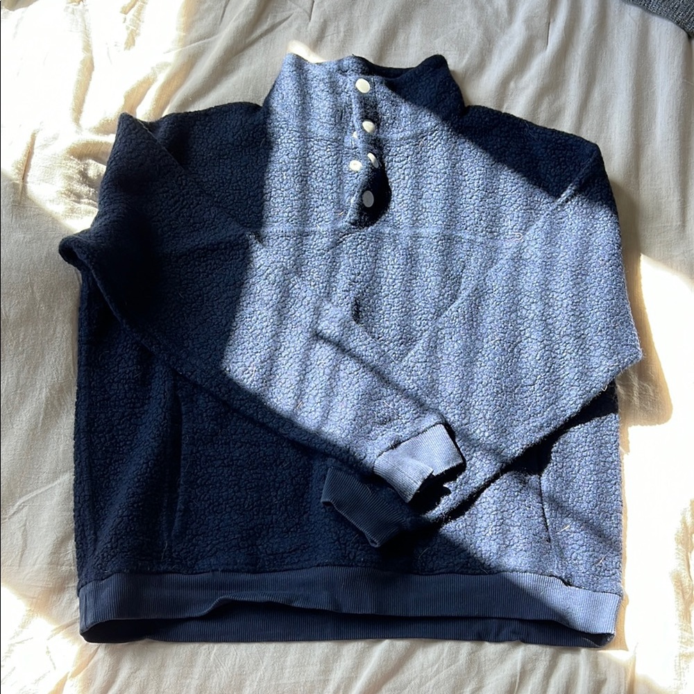 Outdoor Voices Men's Navy Sweater
